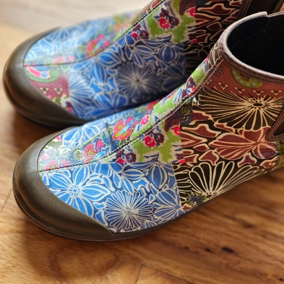 Dansko rain booties. Great pattern. - Picture 6 of 7